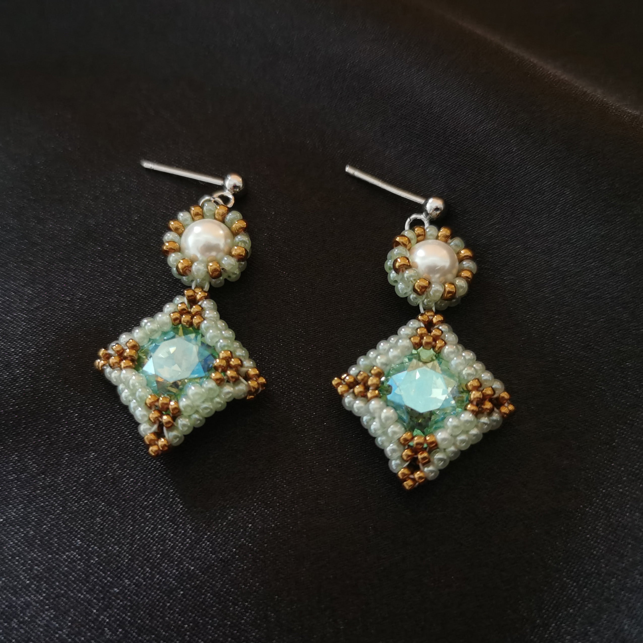 Kit - Green Square Gemstones Pearl Earrings