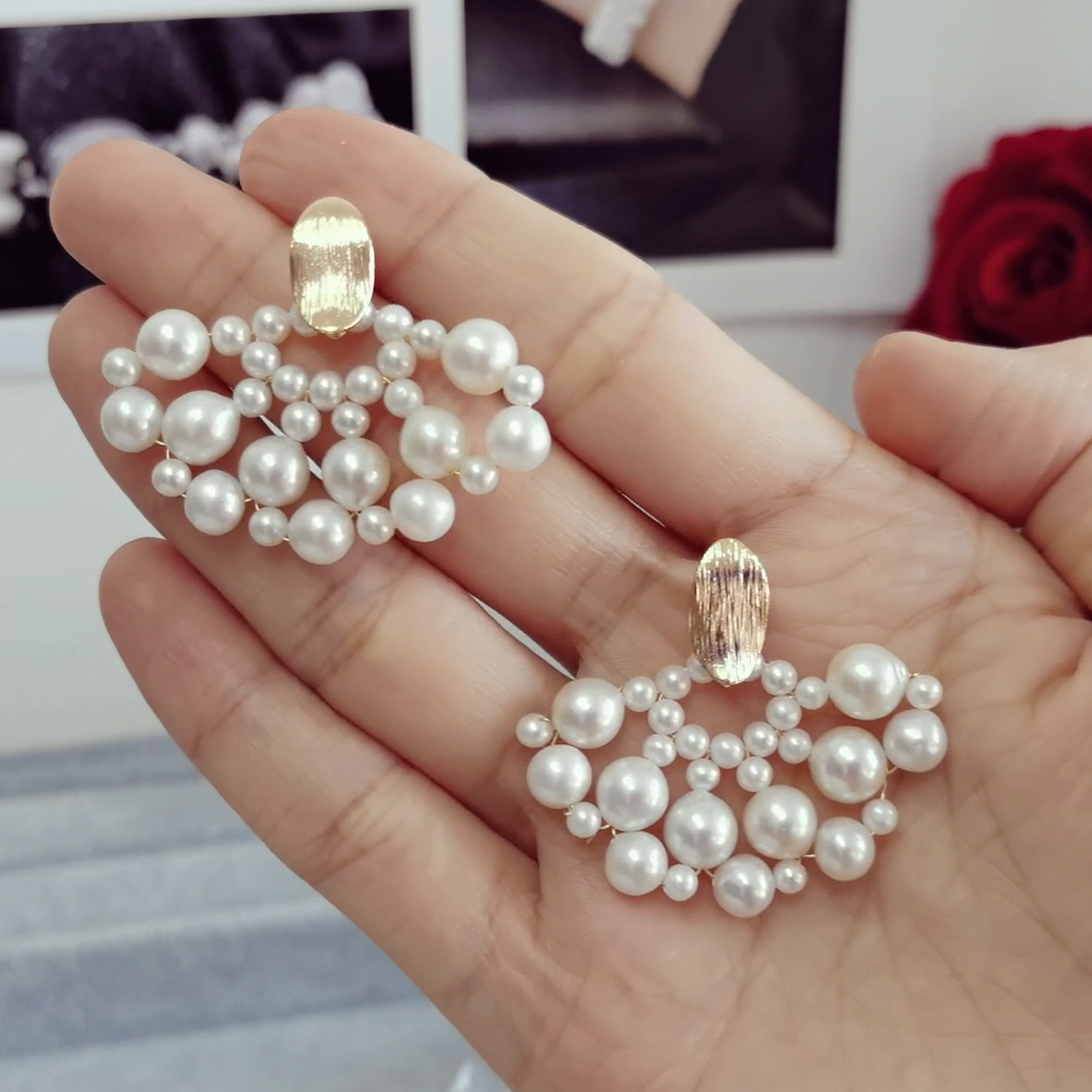 Kit - Scalloped Pearl Earrings