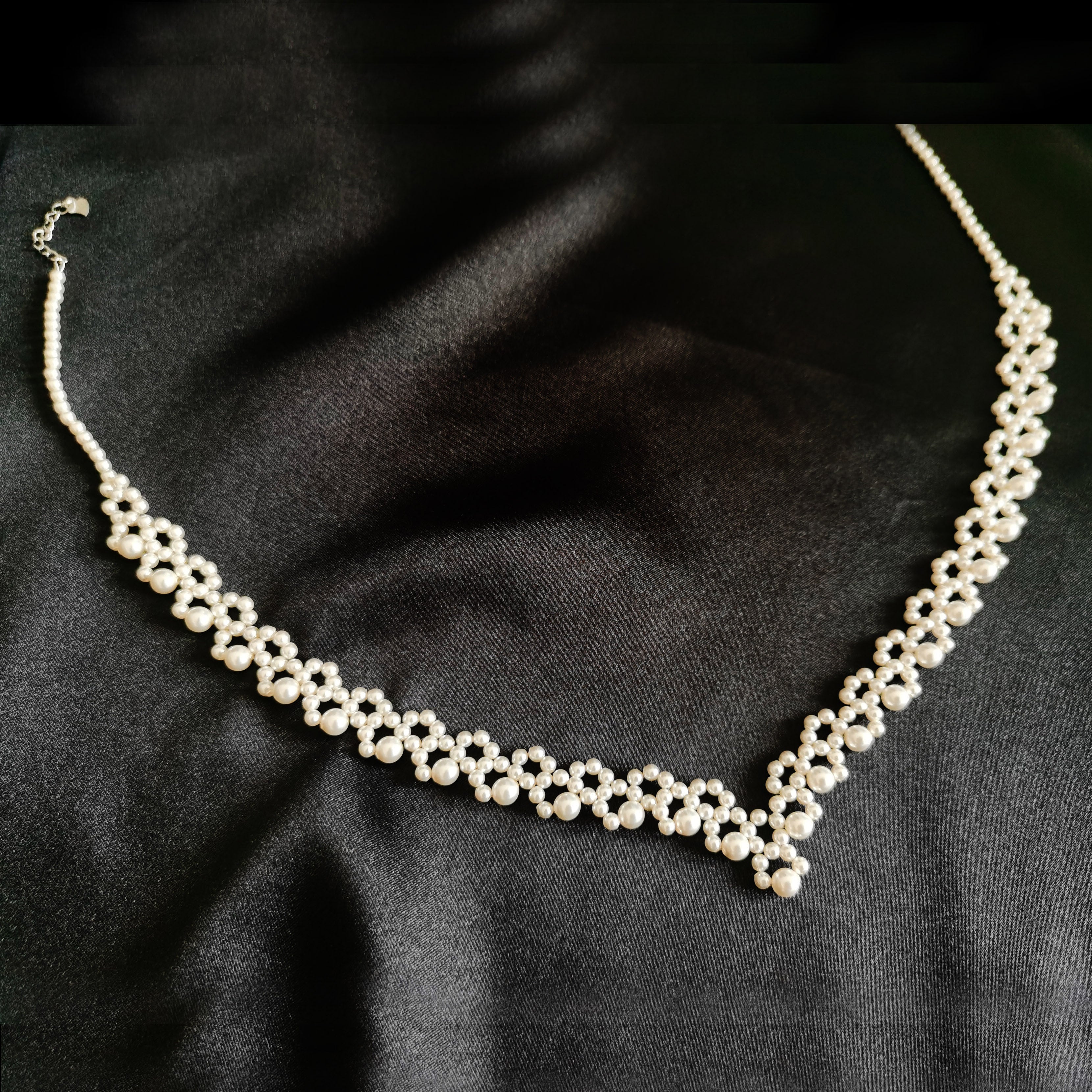 Kit - Elegant Pearl Necklace