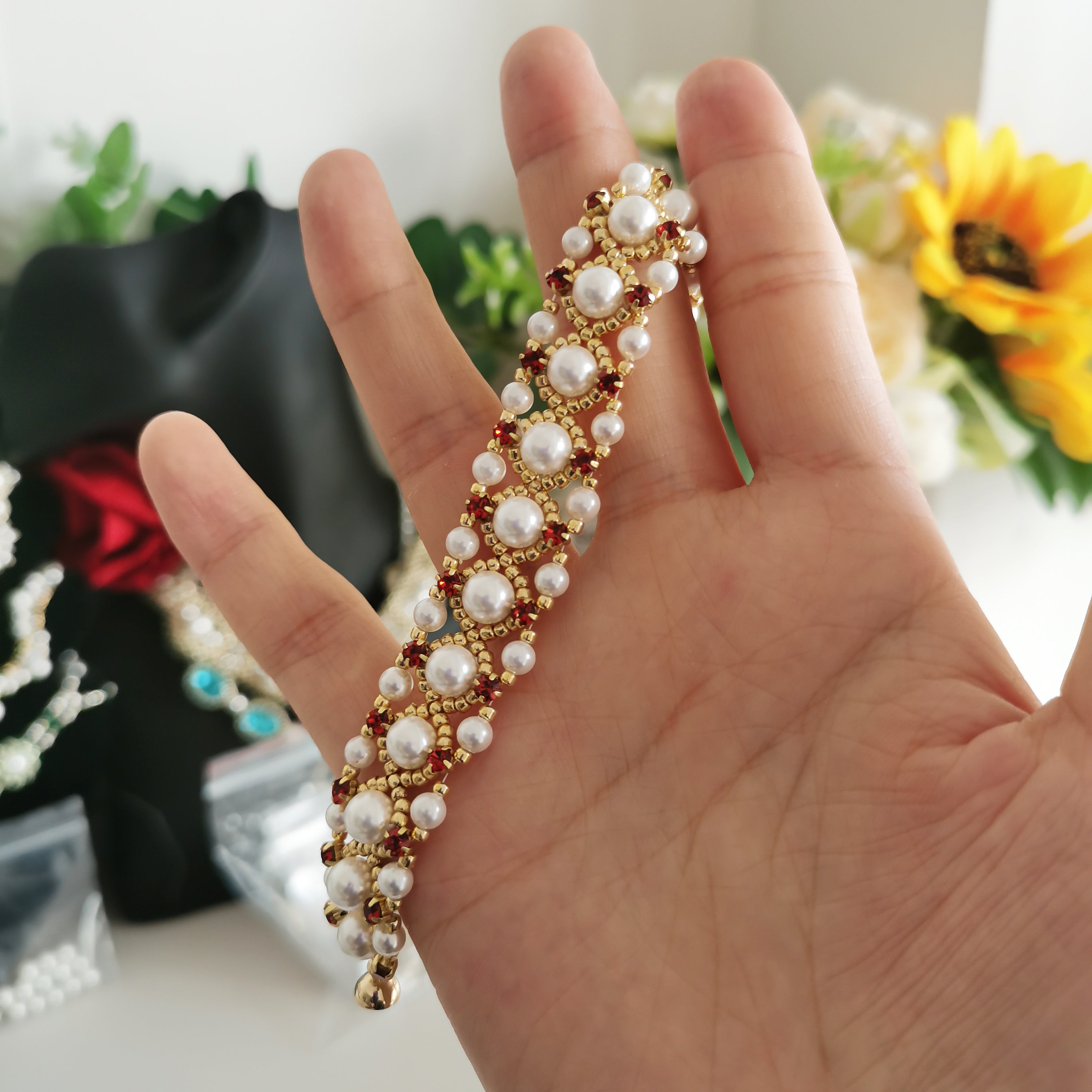 Kit - Red Montees Pearl Bracelet